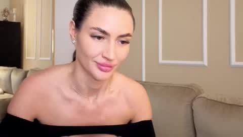 MedussaEyes online show from 12/19/25, 09:00