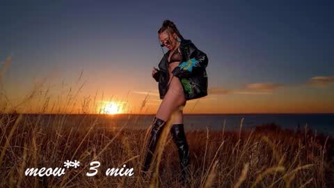 Sweet Meow nonude online show from 09/19/25, 07:32