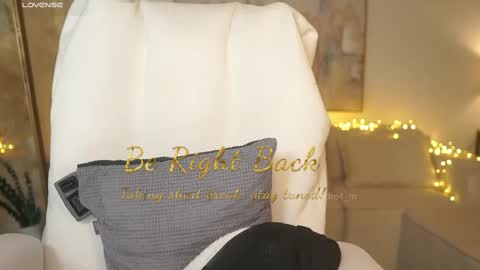 Andrea  online show from 03/11/25, 03:34