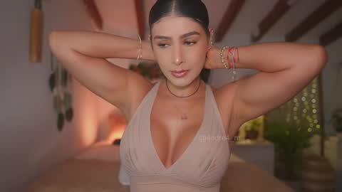 Andrea  online show from 10/05/25, 11:41