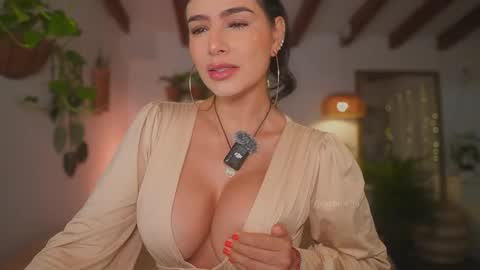 Andrea  online show from 11/14/25, 11:53