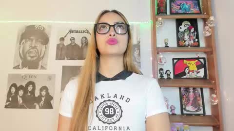 Emily online show from 09/13/25, 11:37