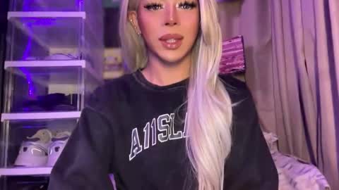 Snapshot of meetmehalfway888 chatting on 04/29/26, 11:22 GODDESS OF ALL GODDESSES online show from 04/29/26, 11:22