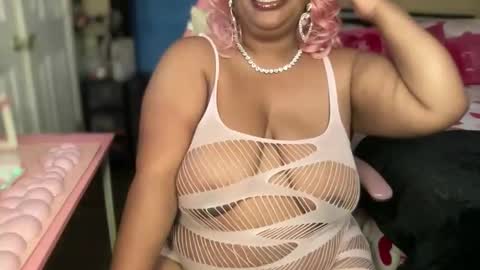 Snapshot of meetsouthernpeach chatting on 02/14/26, 08:05 Southern Peach online show from 02/14/26, 08:05