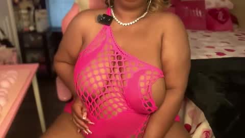 Snapshot of meetsouthernpeach chatting on 02/16/26, 07:32 Southern Peach online show from 02/16/26, 07:32