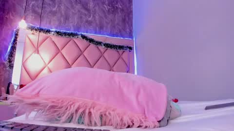 M E G A N online show from 12/28/24, 01:08