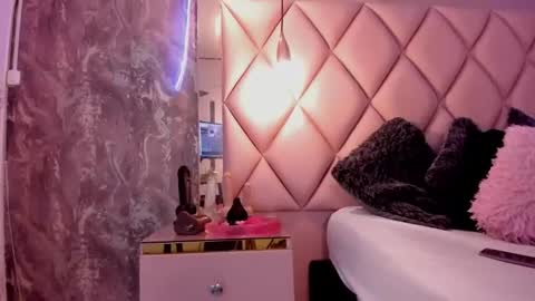 M E G A N online show from 01/30/25, 07:15