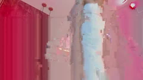 Snapshot of megan_and_clohe chatting on 05/01/26, 06:23 M E G A N online show from 05/01/26, 06:23