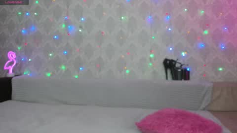 Snapshot of megan_blackmoon chatting on 02/05/25, 06:24 Helena Tuman online show from 02/05/25, 06:24