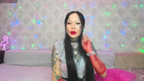 Snapshot of megan_blackmoon chatting on 02/14/25, 06:12 Helena Tuman online show from 02/14/25, 06:12