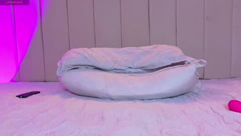 Megan  online show from 04/11/26, 03:27