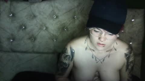 Megan and sophi online show from 01/11/25, 05:41