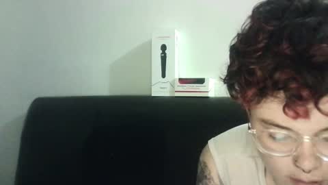 Megan and sophi online show from 02/18/25, 08:05