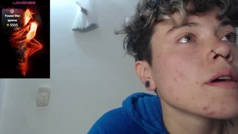 Megan and sophi online show from 10/20/25, 01:28