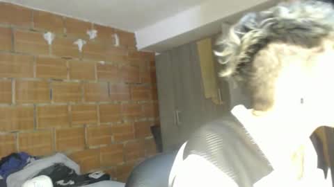 Megan and sophi online show from 04/01/26, 02:56