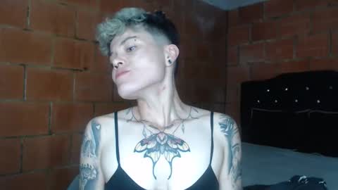 Megan and sophi online show from 04/11/26, 08:18