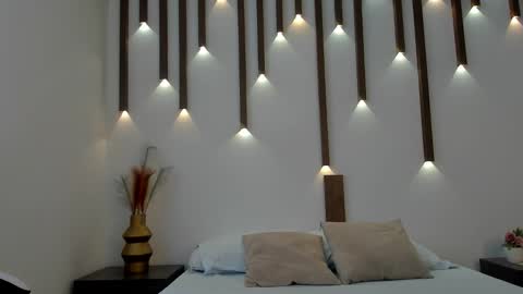 MEGAN COOPER online show from 12/19/25, 07:10