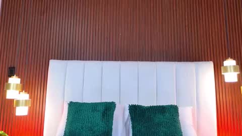 Carolina Paez online show from 10/10/25, 12:26