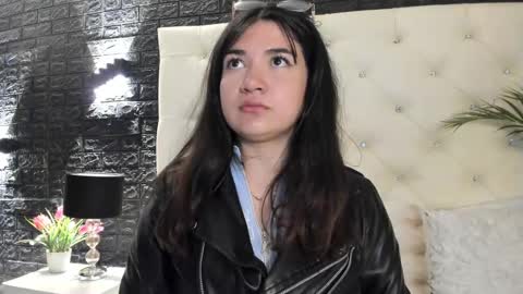     online show from 02/17/25, 11:34