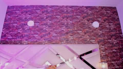     online show from 11/07/25, 12:05