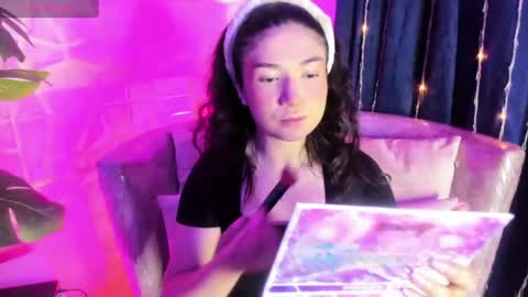     online show from 04/17/26, 01:47