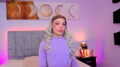 megan do santos online show from 10/24/25, 03:52