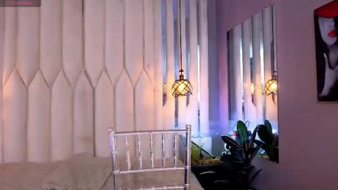 megan do santos online show from 04/15/26, 08:09