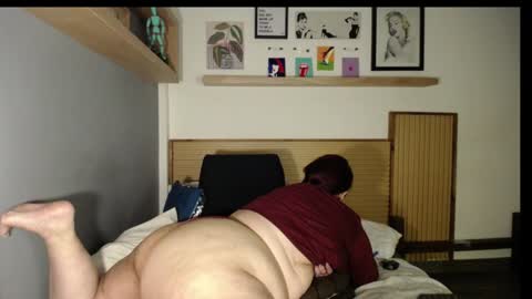 Snapshot of megan_dreams1 chatting on 01/16/25, 08:33 megan_dreams1 online show from 01/16/25, 08:33