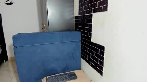 Snapshot of megan_greyxx chatting on 05/29/26, 10:46 megan_greyxx online show from 05/29/26, 10:46