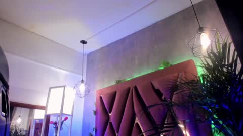    online show from 01/11/25, 02:52