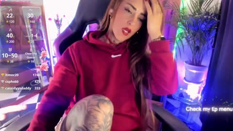    online show from 01/11/25, 09:04