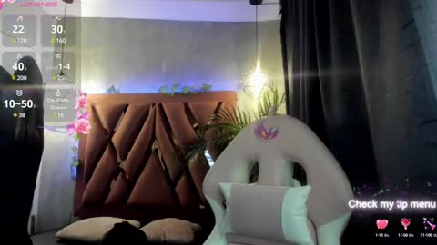    online show from 03/09/25, 02:18