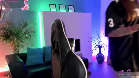    online show from 01/10/26, 02:35