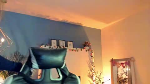    online show from 03/01/26, 03:08