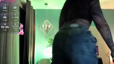 Snapshot of megan_inked_ chatting on 07/05/26, 03:45 online show from 07/05/26, 03:45