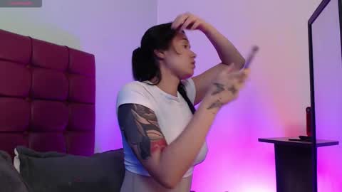 Valentina online show from 12/05/25, 03:04