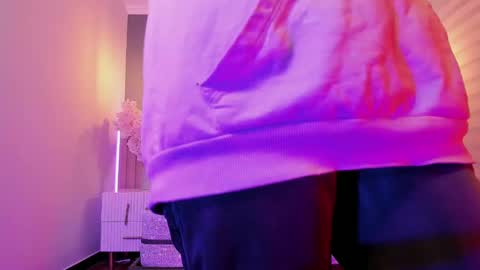     online show from 02/03/25, 12:57