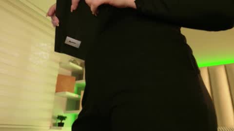     online show from 09/20/25, 12:06