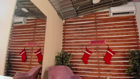 megan_raiin online show from 12/22/24, 08:49