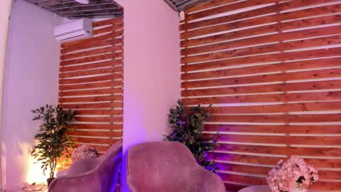 megan_raiin online show from 11/13/25, 08:46