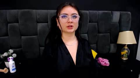 megan_sweet_1 online show from 12/17/24, 05:26