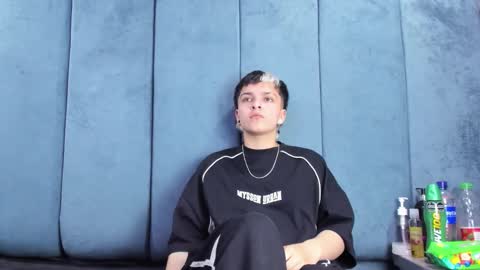 megan_thompsonn_ online show from 04/24/26, 02:36