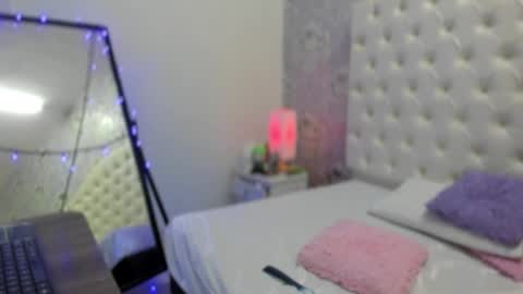 megan_tower online show from 11/11/25, 07:03