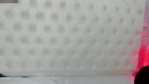 megan_tower online show from 12/01/25, 07:19