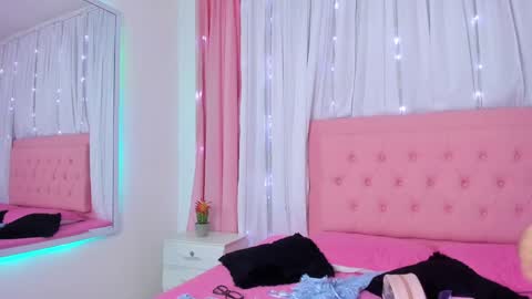 Snapshot of megan_wellss chatting on 12/09/24, 12:40 Megan online show from 12/09/24, 12:40