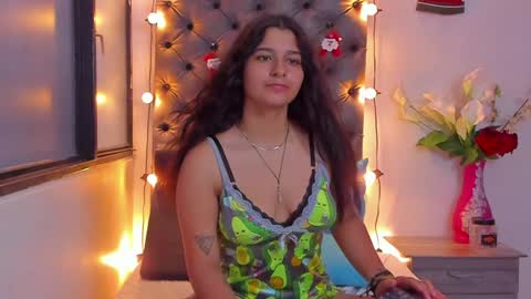 Snapshot of megan_whitte_01 chatting on 12/09/24, 11:13 megan white 01  online show from 12/09/24, 11:13