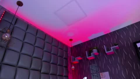 Megan online show from 04/21/26, 07:39