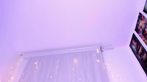 Megan  online show from 11/09/25, 08:12