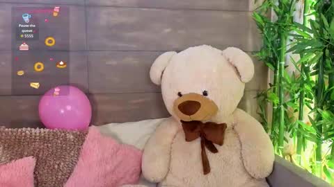 Snapshot of meganadamms chatting on 09/25/25, 11:47 Megan online show from 09/25/25, 11:47
