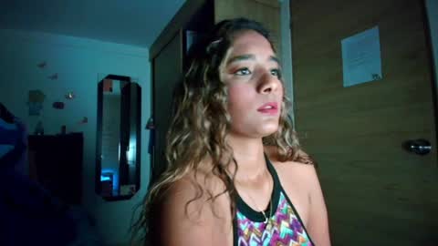 M E G A N   online show from 03/26/26, 09:42